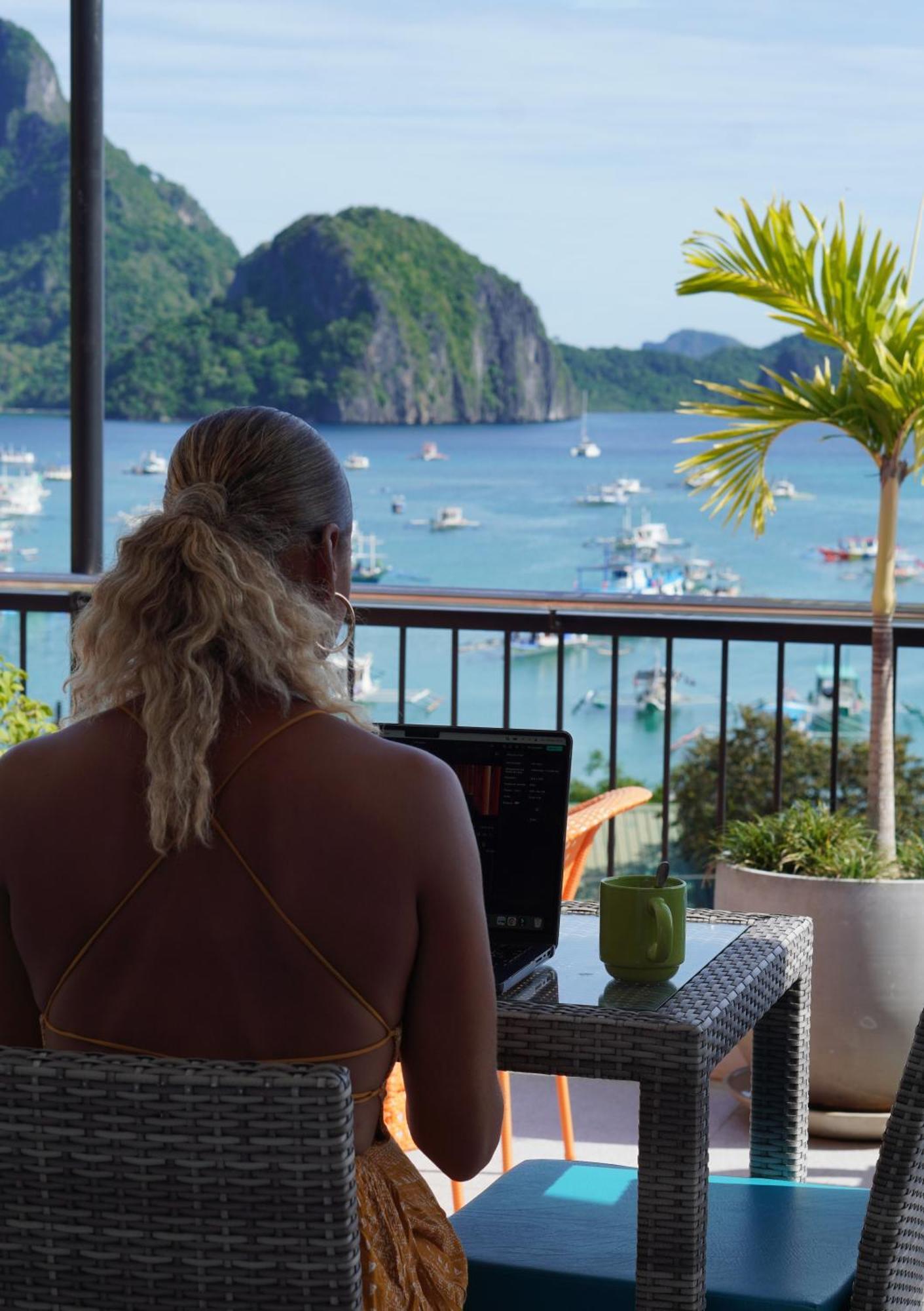 Sea Cocoon Hotel El Nido Exterior photo